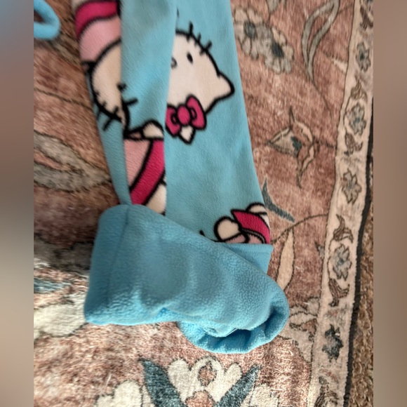 Small Adult Hello Kitty Blue Robe - Picture 3 of 7